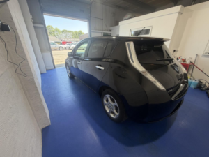 2014 Nissan Leaf 24kwh Acenta in Black — image 5
