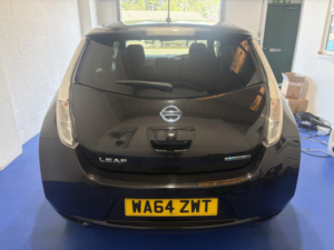 2014 Nissan Leaf 24kwh Acenta in Black — image 6