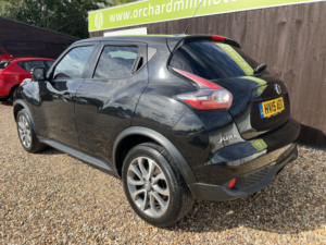 2015 Nissan Juke 1.2 Dig-T Tekna in Black — image 4