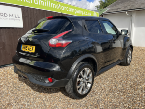 2015 Nissan Juke 1.2 Dig-T Tekna in Black — image 6