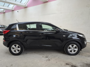 2014 Kia Sportage 1.7 Crdi Ecodynamics 1 in Black — image 3