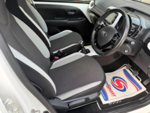 2016 Toyota Aygo 1.0 Vvt-I X-Pure Euro 6 5dr in White — image 2