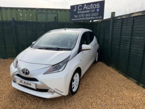 2016 Toyota Aygo 1.0 Vvt-I X-Pure Euro 6 5dr in White — image 4