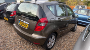 2011 Mercedes-Benz A Class 2.0 A180 Cdi Avantgarde Se 5dr in Brown — image 4