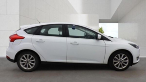 2018 Ford Focus 1.0t Ecoboost Titanium Euro 6 (s/s) 5dr in White — image 2