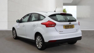 2018 Ford Focus 1.0t Ecoboost Titanium Euro 6 (s/s) 5dr in White — image 5