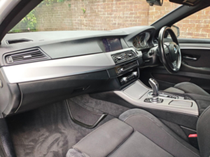 2012 BMW 5 Series 2.0 520i M Sport Touring Auto Euro 5 (s/s) 5dr in White — image 6