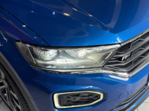 2018 Volkswagen T-Roc 1.5 Tsi Evo R-Line in Blue — image 3