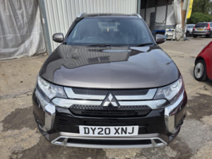 2020 Mitsubishi Outlander 2.4h Twinmotor 13.8kwh Dynamic CVT 4WD Euro 6 (s/s) 5dr in Brown — image 6