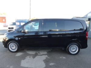2022 Mercedes-Benz Vito 2.0 116 Cdi Premium Crew Van G-Tronic Rwd L1 Euro 6 (s/s) 5dr in Black — image 3