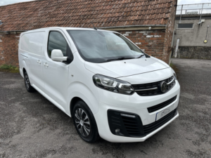 2019 Vauxhall Vivaro 1.5 Turbo D 2900 Sportive in White — image 2