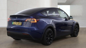 2024 Tesla Model Y (dual Motor) Long Range Auto 4wde 5dr in Blue — image 6