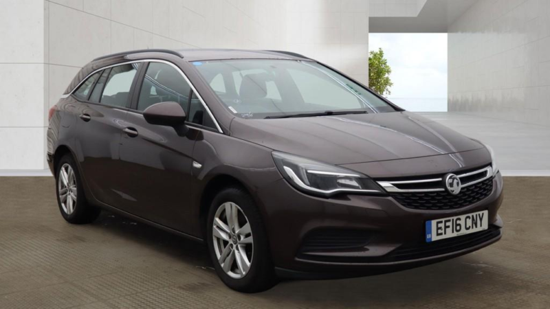 2016 Vauxhall Astra 1.6 Cdti Design in Brown — image 1