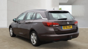 2016 Vauxhall Astra 1.6 Cdti Design in Brown — image 3