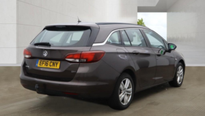 2016 Vauxhall Astra 1.6 Cdti Design in Brown — image 4