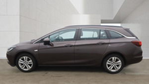 2016 Vauxhall Astra 1.6 Cdti Design in Brown — image 6