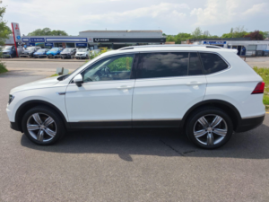 2020 Volkswagen Tiguan Allspace 2.0 Tdi Sel Euro 6 (s/s) 5dr in White — image 5