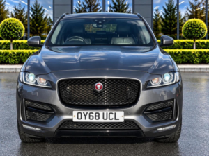 2018 Jaguar F-Pace 2.0 D180 R-Sport Auto AWD Euro 6 (s/s) 5dr in Grey — image 2