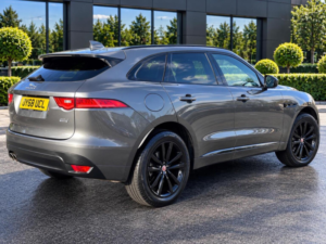2018 Jaguar F-Pace 2.0 D180 R-Sport Auto AWD Euro 6 (s/s) 5dr in Grey — image 5