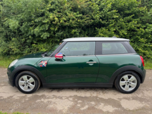 2014 MINI Hatch 1.5 Cooper Auto Euro 6 (s/s) 3dr in Other — image 3