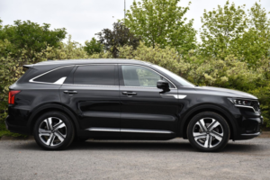 2021 Kia Sorento 1.6 H T-Gdi 4 SUV 5dr Petrol Hybrid Auto AWD Euro 6 (s/s) (226 Bhp) in Black — image 2
