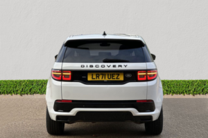 2021 Land Rover Discovery Sport 1.5 P300e 12.2kwh R-Dynamic Se SUV 5dr Petrol Plug-In Hybrid Auto 4WD Euro 6 (s/s) (309 Ps) in White — image 6
