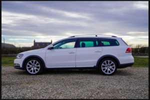 2014 Volkswagen Passat 2.0 Tdi Bluemotion Tech Alltrack in White — image 5