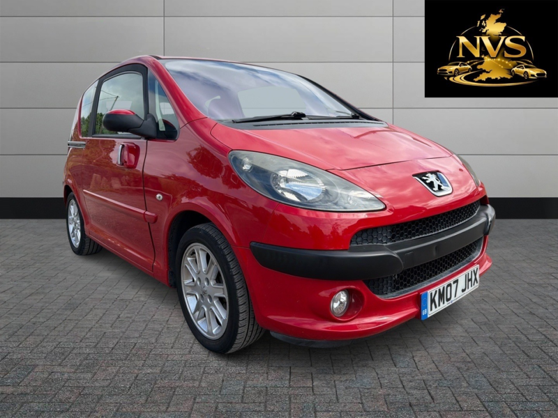 2007 Peugeot 1007 1.6 16v Sport in Red — image 1