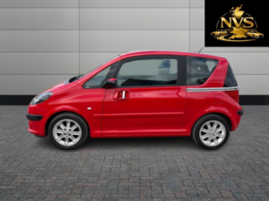 2007 Peugeot 1007 1.6 16v Sport in Red — image 4