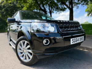 2014 Land Rover Freelander 2 2.2 Td4 Se Tech in Black — image 5