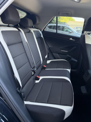 2019 Volkswagen T-Roc 2.0 Tdi Sel in Black — image 3