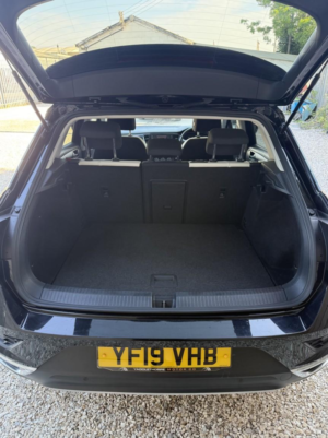 2019 Volkswagen T-Roc 2.0 Tdi Sel in Black — image 4