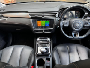 2022 MG Mg5 61.1kwh Exclusive Long Range Auto 5dr in Black — image 4