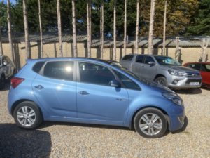 2013 Hyundai Ix20 1.6 Crdi Style in Blue — image 2