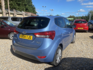 2013 Hyundai Ix20 1.6 Crdi Style in Blue — image 3