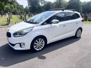 2014 Kia Carens 1.7 Crdi Ecodynamics 3 in White — image 6