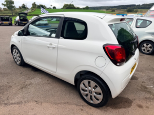 2015 Citroen C1 1.2 Puretech Feel Hatchback 3dr Petrol Manual Euro 6 (82 Ps) in White — image 4