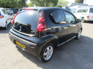2013 Peugeot 107 1.0 12v Allure in Black — image 3