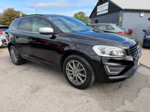 2017 Volvo Xc60 2.4 D5 R-Design Nav SUV 5dr Diesel Auto AWD Euro 6 (s/s) (220 Ps) in Black — image 3
