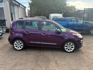 2016 Citroen C3 Picasso 1.6l Bluehdi Platinum Picasso MPV 5dr Diesel Manual Euro 6 (98 Bhp) in Purple — image 2
