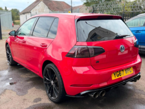 2017 Volkswagen Golf 1.4 Tsi Bluemotion Tech Se Nav DSG Euro 6 (s/s) 5dr in Red — image 4