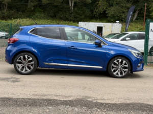 2020 Renault Clio 1.0 Tce S Edition Hatchback 5dr Petrol Manual Euro 6 (s/s) (100 Ps) in Blue — image 4