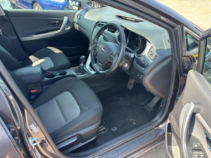 2013 Kia Ceed 1.4 2 Euro 5 5dr in Grey — image 3