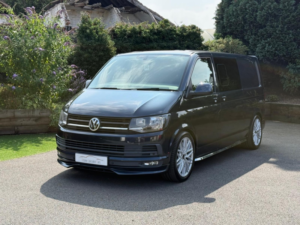 2016 Volkswagen Transporter 2.0 Tdi T32 Bluemotion Tech Highline 140 DSG in Blue — image 2