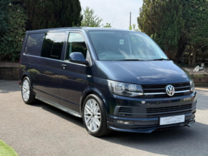 2016 Volkswagen Transporter 2.0 Tdi T32 Bluemotion Tech Highline 140 DSG in Blue — image 3