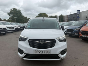 2023 Vauxhall Combo 1.5 Turbo D 2300 Pro Panel Van 5dr Diesel Manual L1 H1 Euro 6 (s/s) (100 Ps) in White — image 4