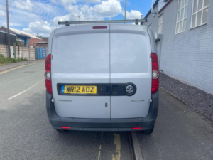 2012 Vauxhall Combo 1.3 Cdti 2000 Ecoflex 16v Fwd L1 H1 (s/s) 3dr in Silver — image 6