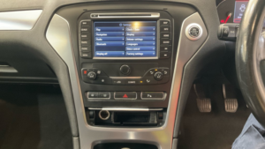 2014 Ford Mondeo 2.0 Tdci Titanium X Business Edition in Grey — image 6