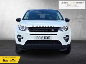 2016 Land Rover Discovery Sport 2.0 Td4 Hse Black in White — image 3