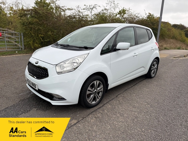 2015 Kia Venga 3 Isg in White — image 1